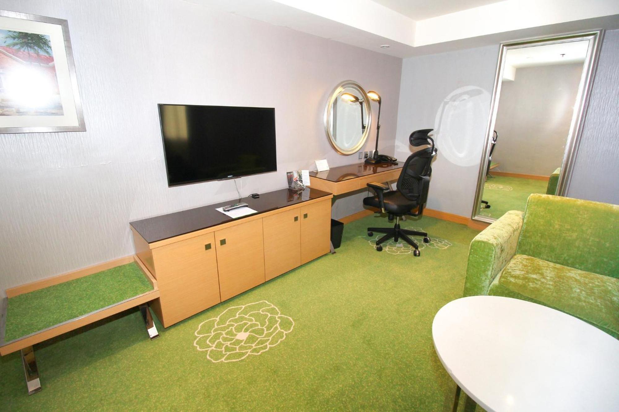 Holiday Inn Macau By Ihg Exteriör bild