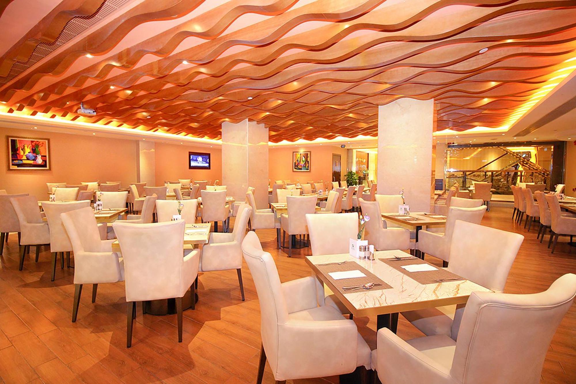 Holiday Inn Macau By Ihg Exteriör bild